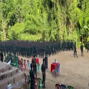 The military leader Min Aung Hlaing is afraid of the national army marching